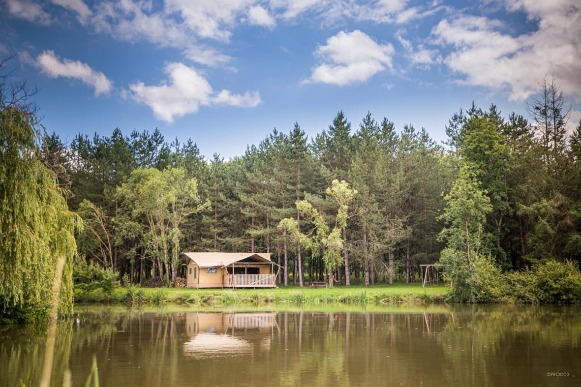 Tente Lodge Jacuzzi Privatif En Pleine Nature Thiel-sur-Acolin Exterior foto